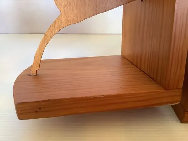 Illustration numéro 3 du produit Paire de serre livres zoomorphe en bois