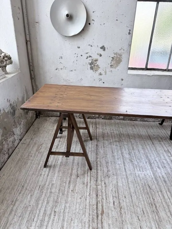 Illustration numéro 3 du produit Table de ferme tréteaux XXL 4m et ses bancs