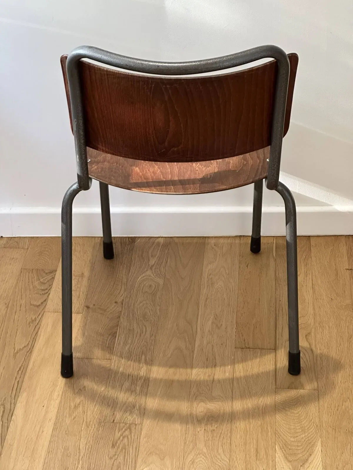 Illustration numéro 3 du produit Chaise W.Gispen 50