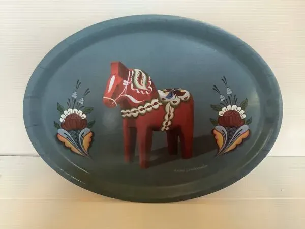 Illustration numéro 3 du produit Petit plateau Anna Linderholm Skandinavisk Hemslöjd scandinave