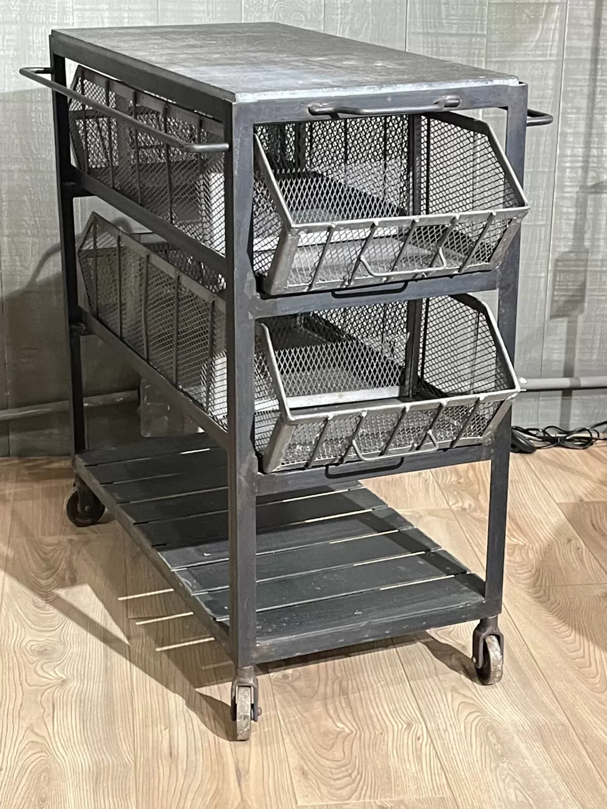 Illustration numéro 3 du produit Casier industriel