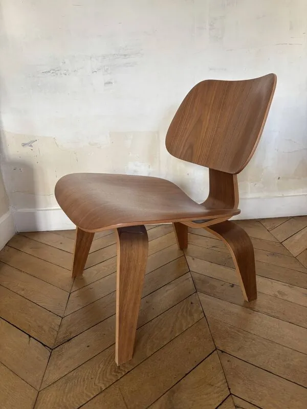 Illustration numéro 3 du produit Fauteuil Eames LCW natural bois - Vitra