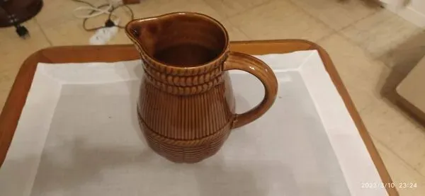 Illustration numéro 3 du produit Pichet a eau