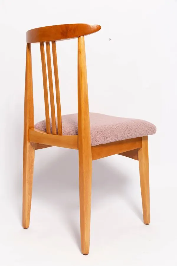 Illustration numéro 3 du produit Chaise rose en bois clair par M. Zielinski, Europe, 1960s