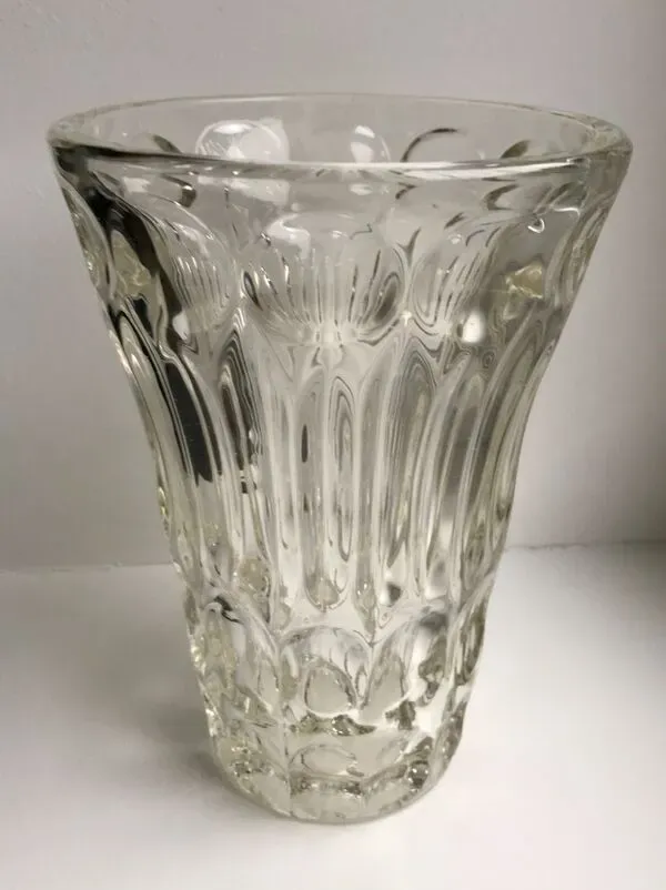 Illustration numéro 3 du produit Vase en cristal art déco années 30