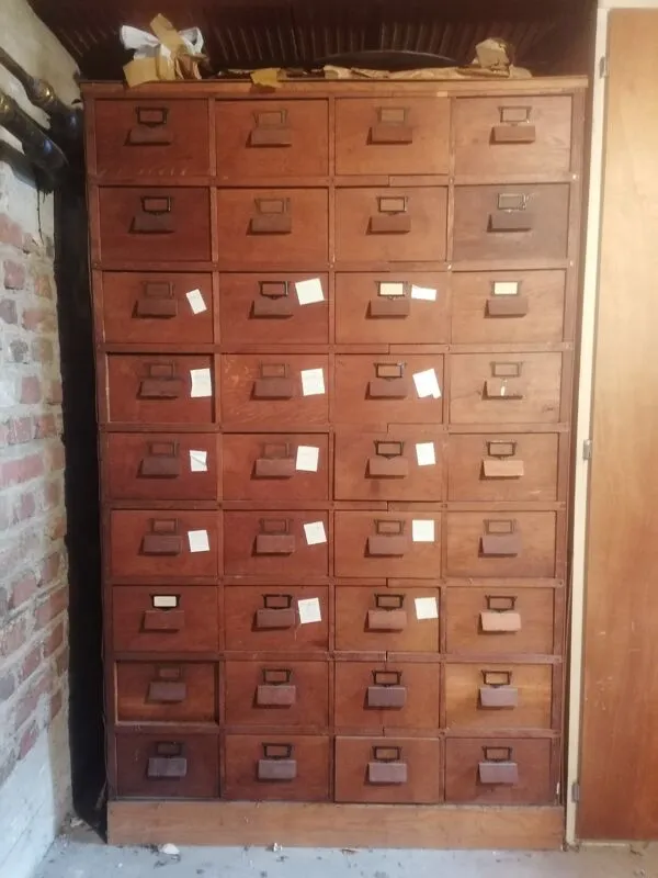 Illustration numéro 3 du produit Meuble de métier années 60