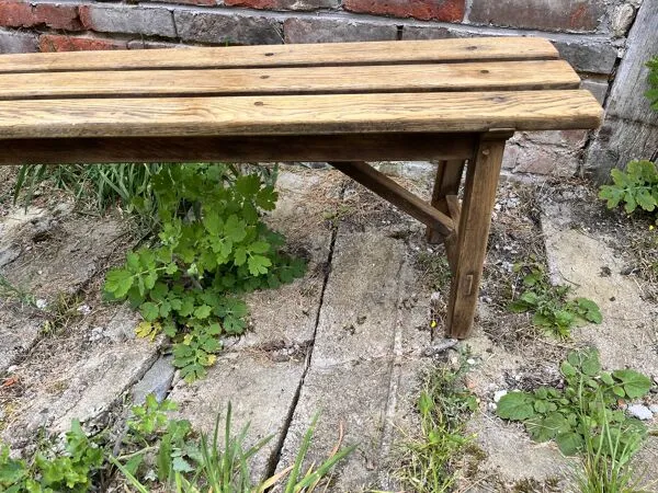 Illustration numéro 3 du produit Banc en bois