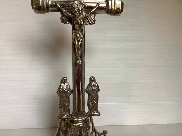 Illustration numéro 3 du produit Grand crucifix la crucifixion