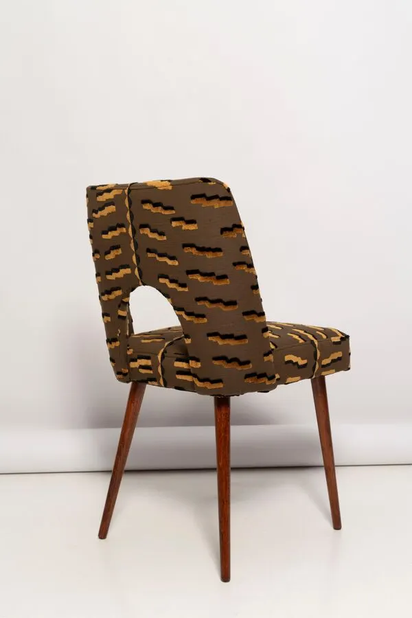Illustration numéro 3 du produit Chaise coquille type 1020 en jacquard velours motif tigre, Europe, 1960s