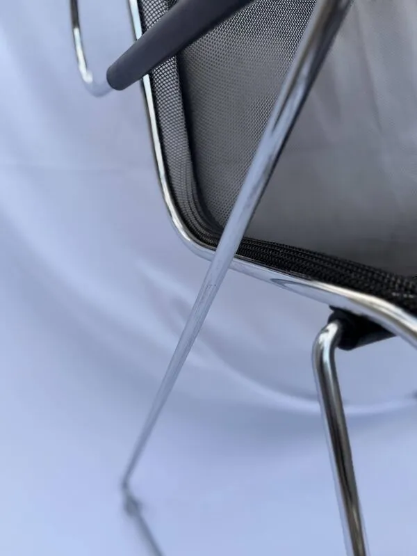 Illustration numéro 3 du produit Chaise Penelope par Charles Pollock pour Castelli (1982)