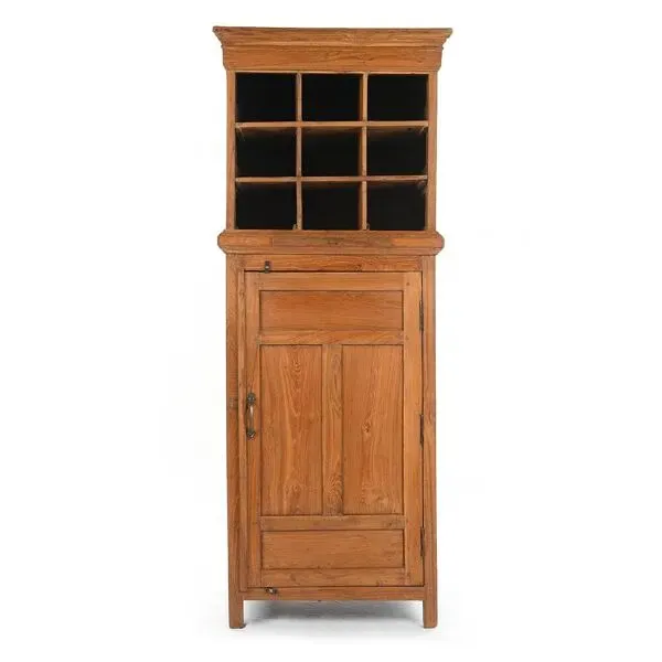 Illustration numéro 3 du produit Meuble d’hôtel en bois à 9 casiers