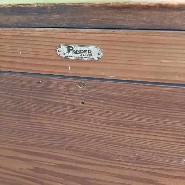 Illustration numéro 3 du produit Buffet néerlandais pour Pander & Zonen