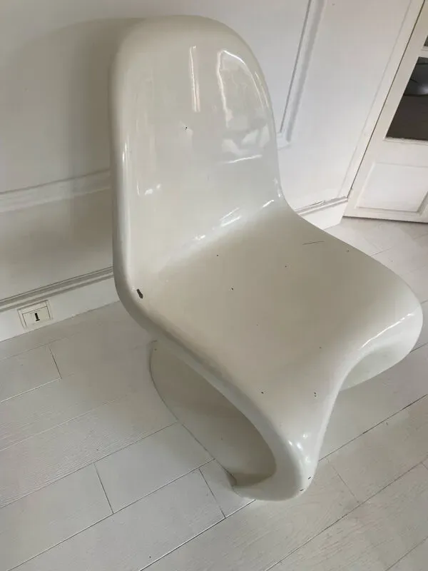 Illustration numéro 3 du produit Chaise S de Verner Panton