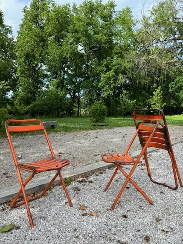 Illustration numéro 3 du produit Chaise métal vintage