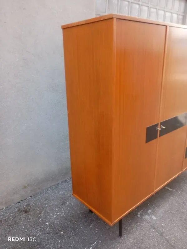 Illustration numéro 3 du produit Armoire vintage Claude Vassal