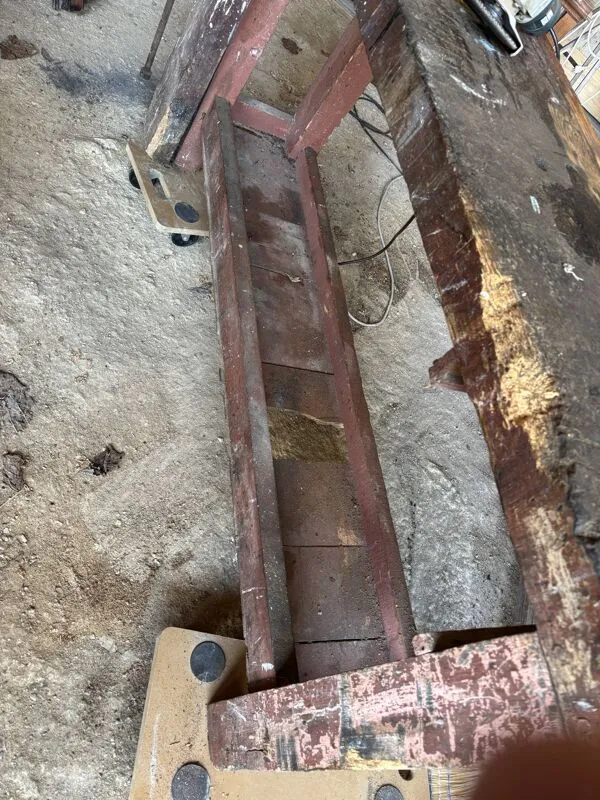 Illustration numéro 3 du produit Ancien établi rénové