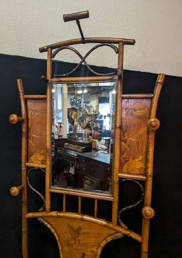 Illustration numéro 3 du produit Vestiaire art nouveau en bambou