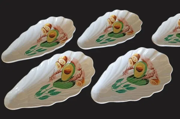 Illustration numéro 3 du produit Service à avocats pour 6 pers. en porcelaine, manufacture Pillivuyt
