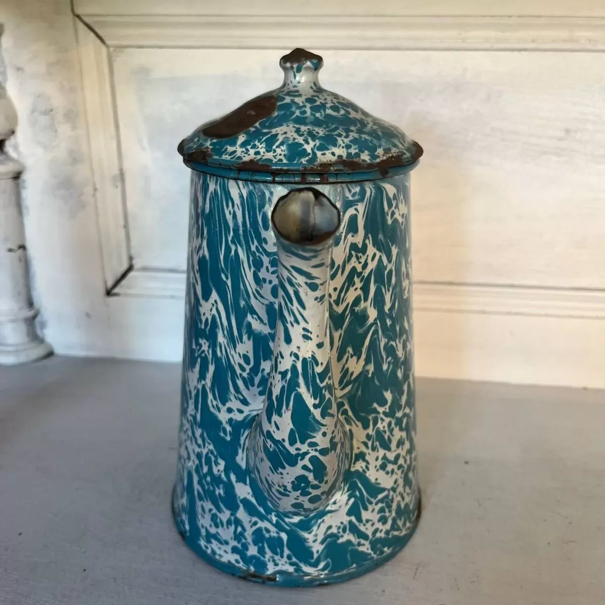 Illustration numéro 3 du produit Cafetière en tôle émaillée