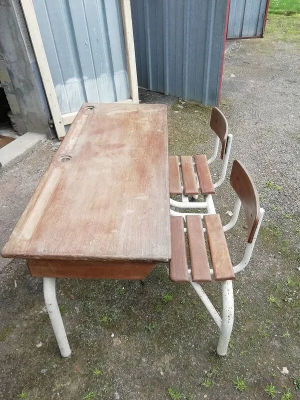 Illustration numéro 3 du produit Bureau écolier double