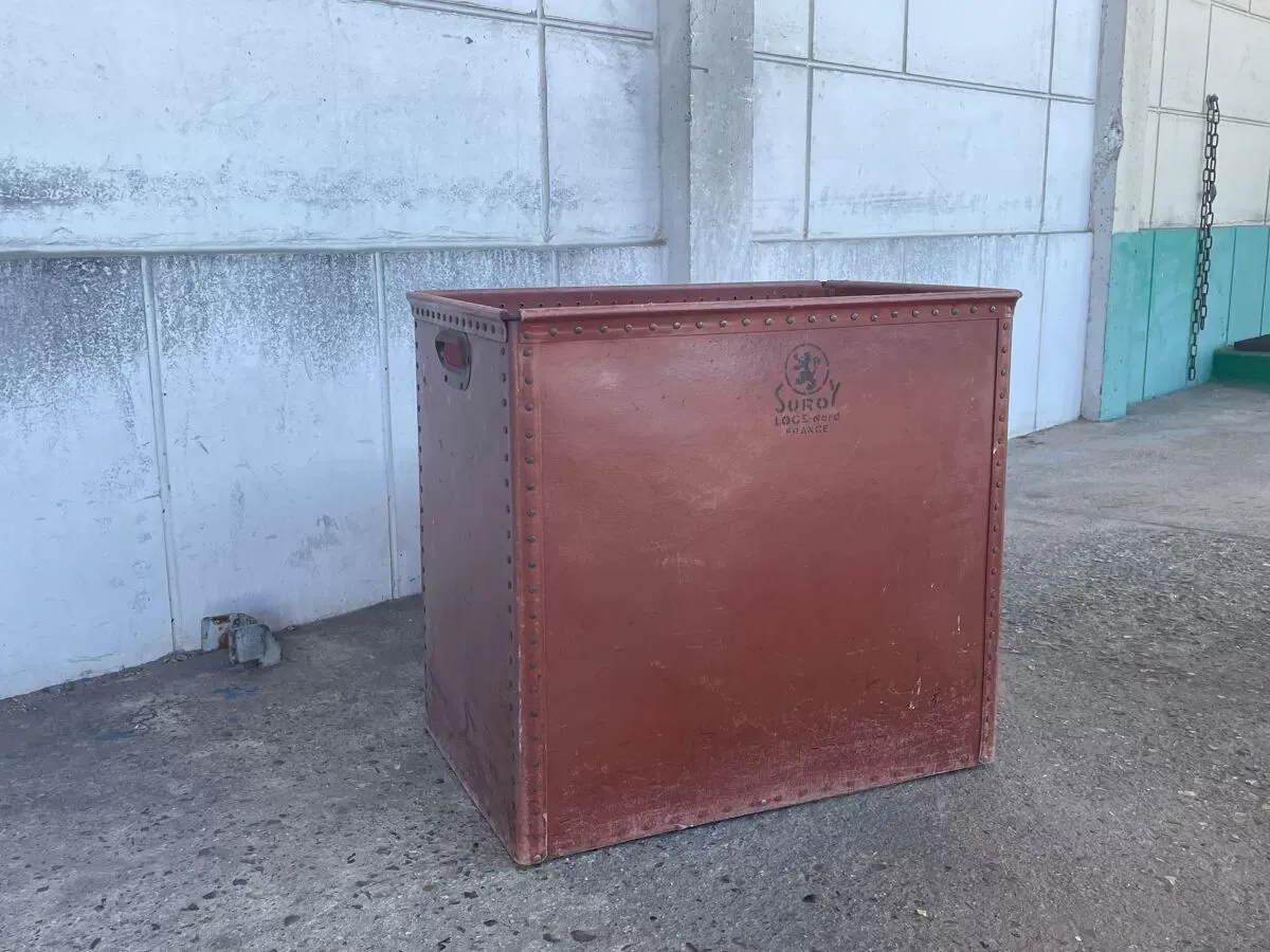 Illustration numéro 3 du produit Caisse de rangement industrielle suroy cuir