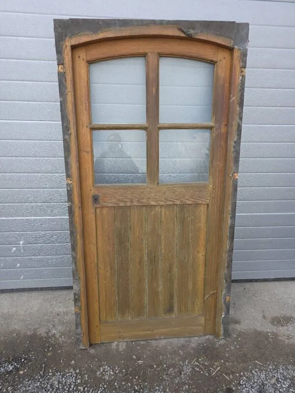 Illustration numéro 3 du produit Porte ancienne en sapin avec bâti