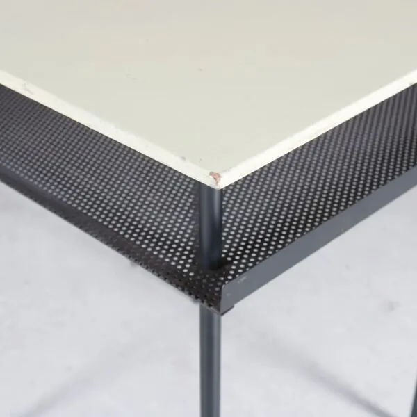 Illustration numéro 3 du produit Table d'appoint Auping de Wim Rietveld des années 1950