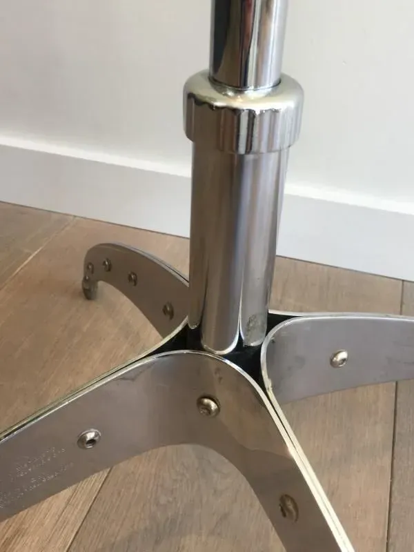 Illustration numéro 3 du produit Porte-manteaux design en chrome riveté. Yasuaki Sasamoto ''Dulton'' Askilik