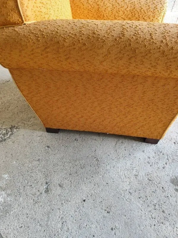 Illustration numéro 3 du produit Fauteuil club jaune moutarde