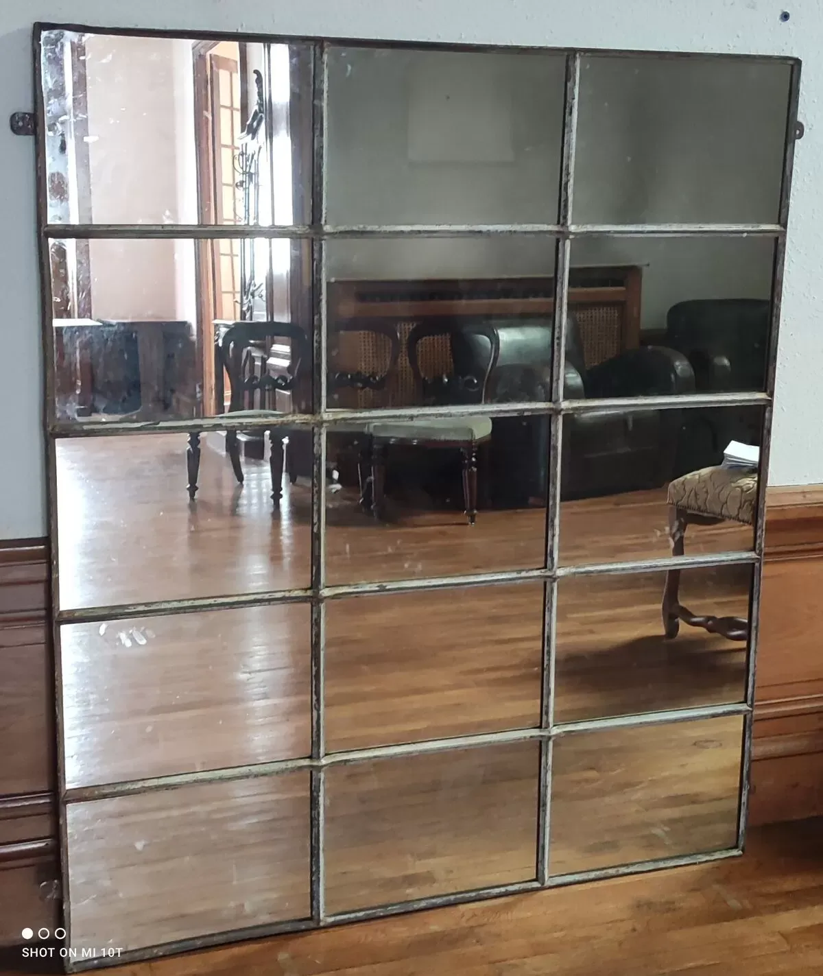 Illustration numéro 3 du produit Miroir fonte industriel