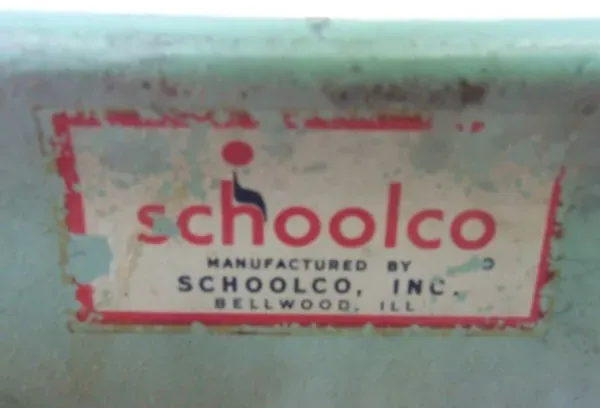 Illustration numéro 3 du produit Bureau d'écolier en fibre de verre par Bargen pour Schoolco 1950s