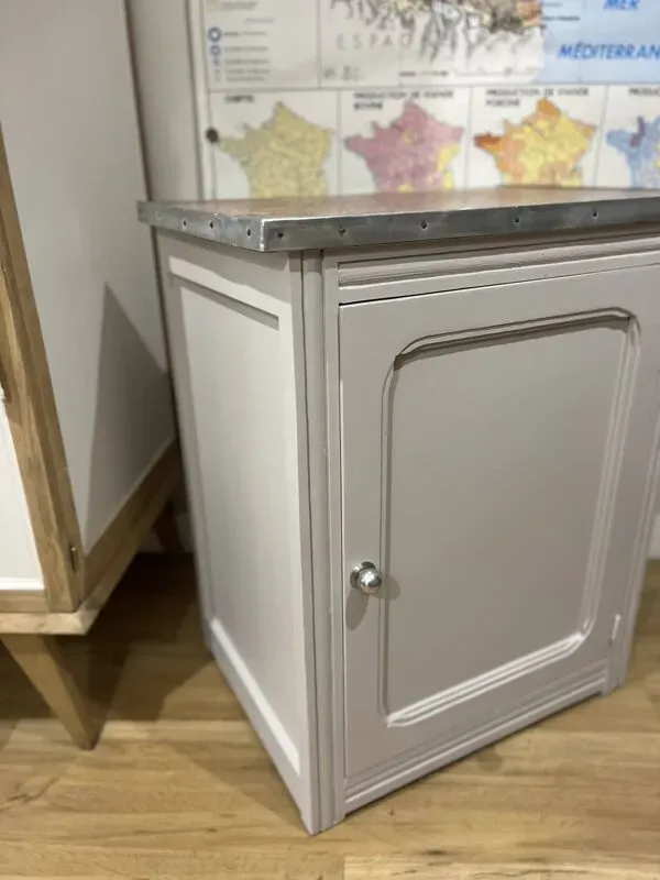 Illustration numéro 3 du produit Buffet parisien