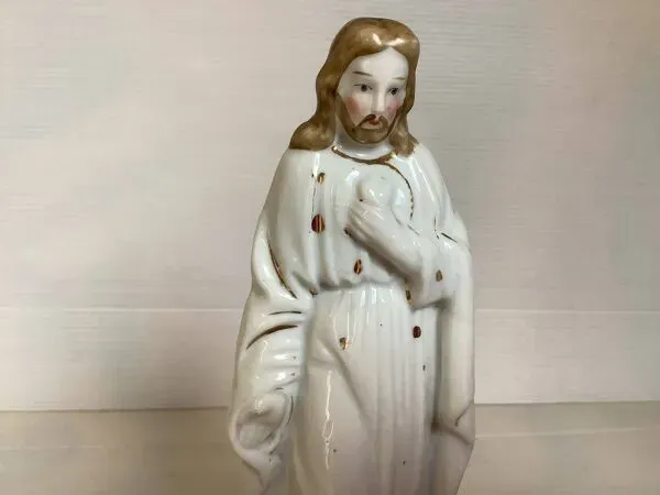 Illustration numéro 3 du produit Ancienne statuette religieuse