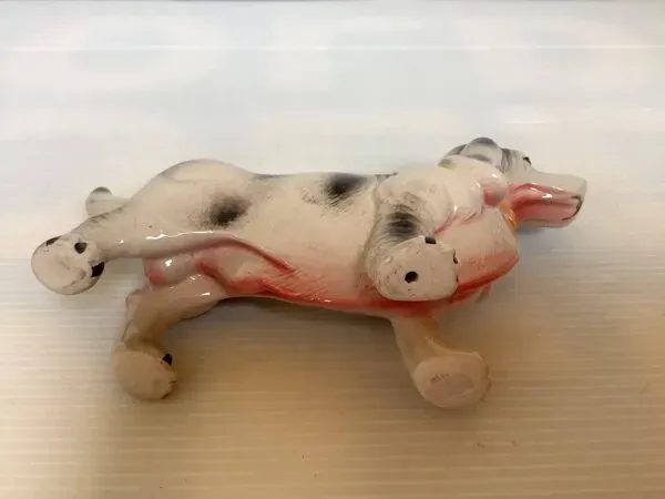 Illustration numéro 3 du produit Petit chien en céramique