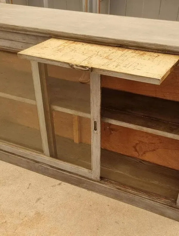 Illustration numéro 3 du produit Enfilade