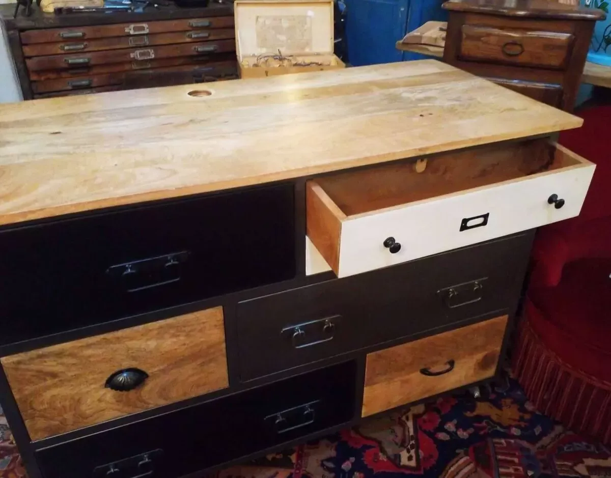 Illustration numéro 3 du produit Comptoir de magasin