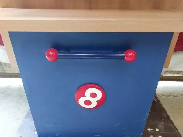 Illustration numéro 3 du produit Meuble de métier vintage