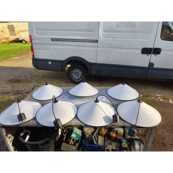 Illustration numéro 3 du produit Lot de 7 suspensions industrielles en tôle émaillée