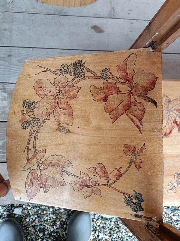 Illustration numéro 3 du produit Table  bas volets époque 1900 école de Nancy