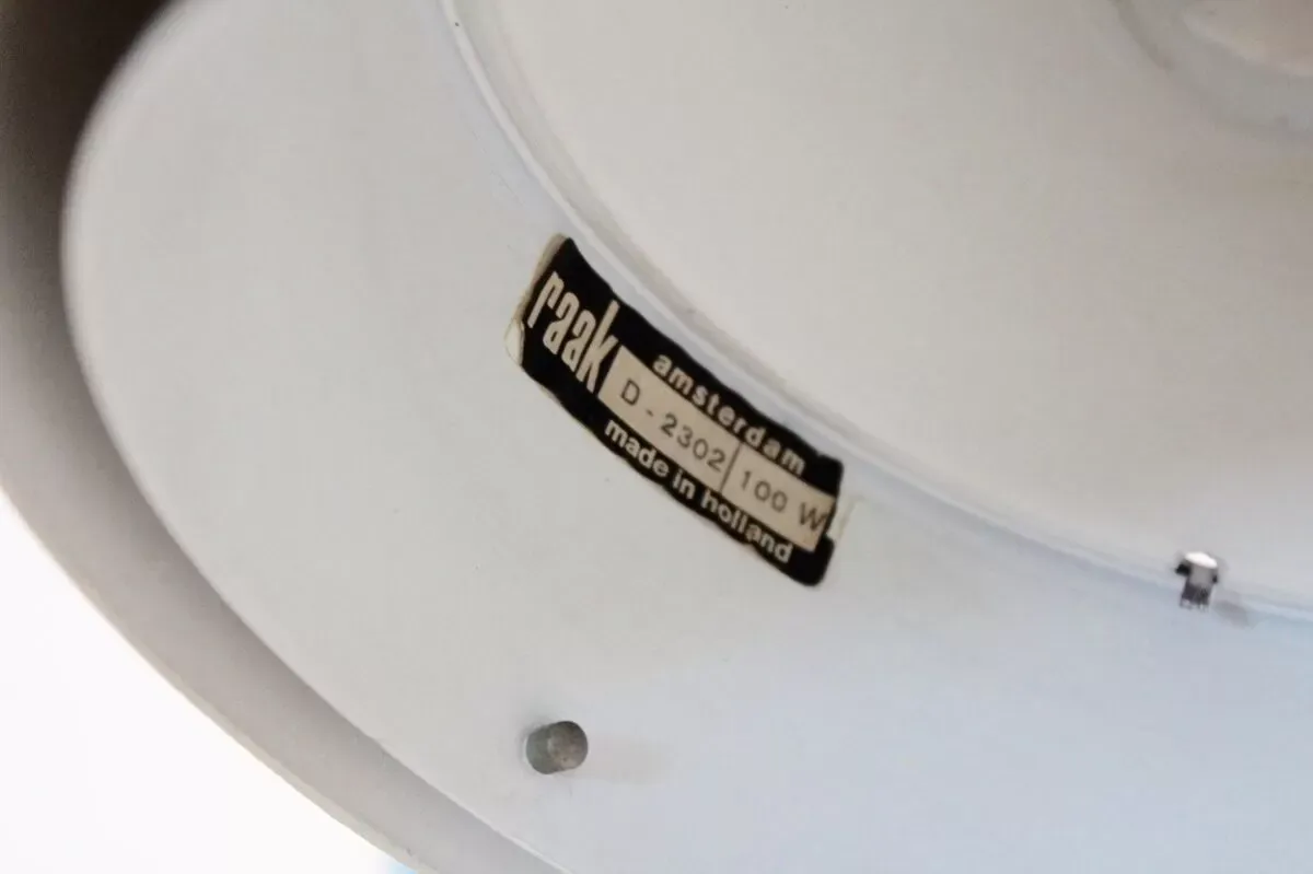 Illustration numéro 3 du produit Lampadaire aluminum and chrome D-3202  Raak 1960s