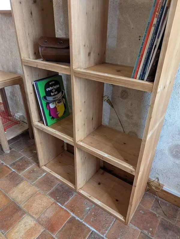 Illustration numéro 3 du produit Étagère ancienne