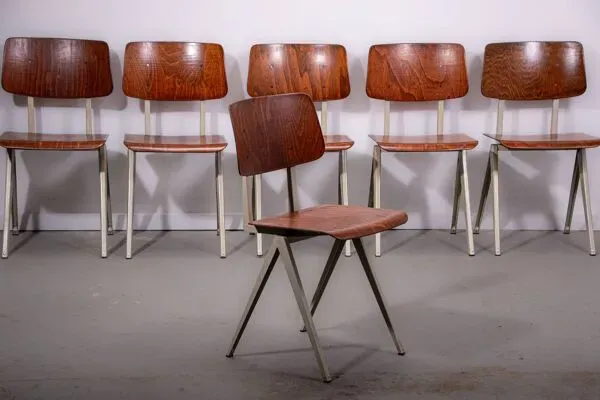 Illustration numéro 3 du produit Chaise S16 par Galvanitas. Environ 1970.