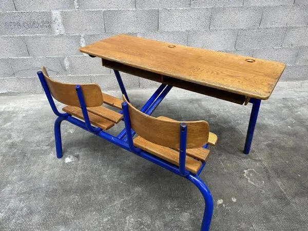 Illustration numéro 3 du produit Bureau d’école vintage 1960