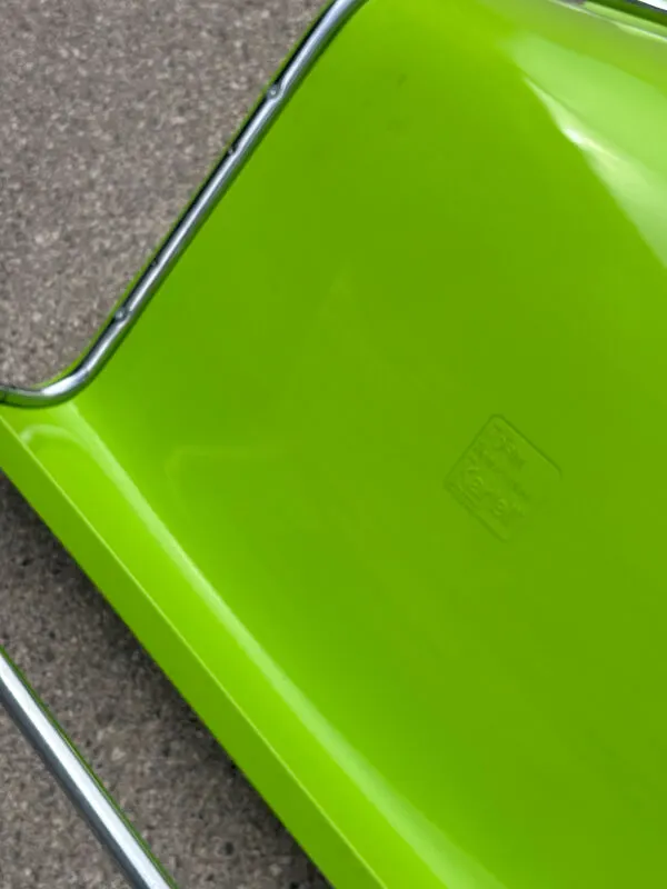 Illustration numéro 3 du produit Fauteuil Form par Piero Lissoni pour Kartell