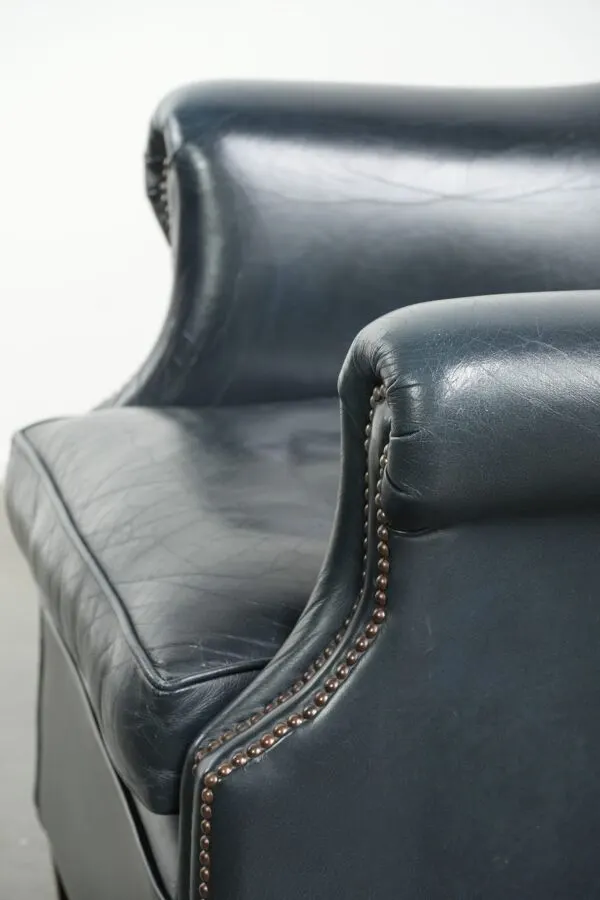 Illustration numéro 3 du produit Fauteuil club en cuir de vache bleu foncé