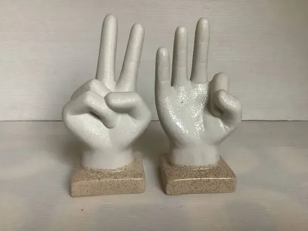 Illustration numéro 3 du produit Paire de baguiers