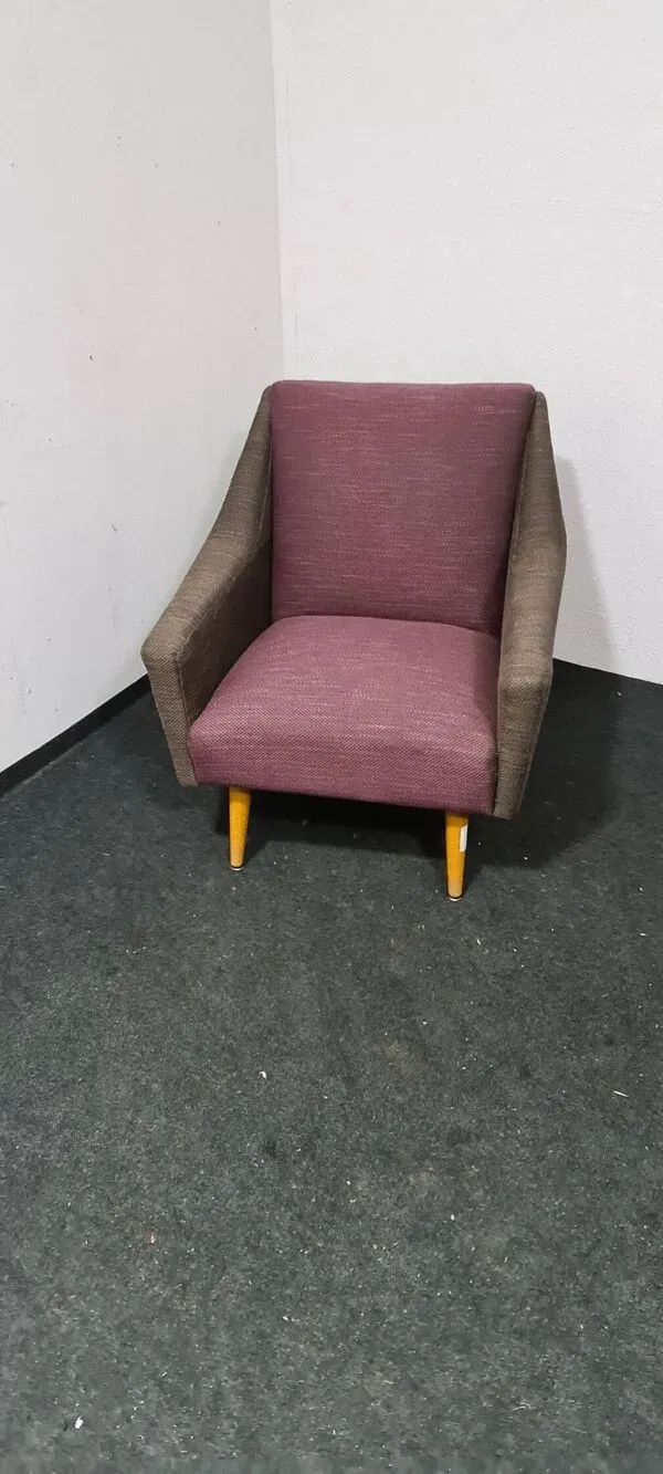 Illustration numéro 3 du produit Fauteuil club