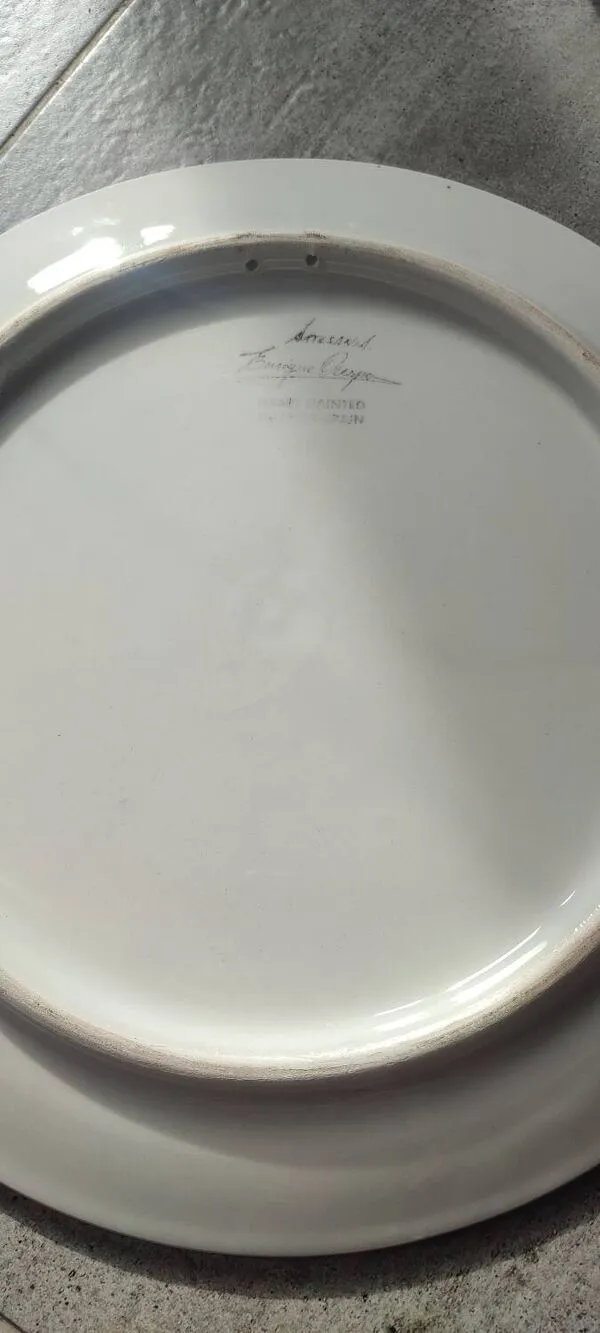 Illustration numéro 3 du produit Grand plat mural en majolique signé Enrique Crespo , Artesania années