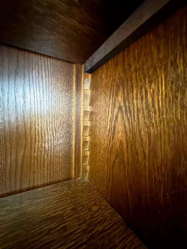 Illustration numéro 3 du produit Bibliothèque en chêne massif - Marque Riskoff