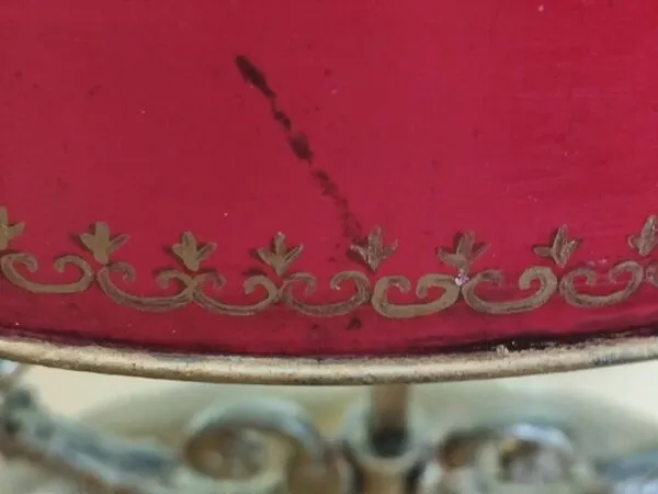 Illustration numéro 3 du produit lampe bouillotte 2 feux en bronze et laiton, lampe de bureau  rouge